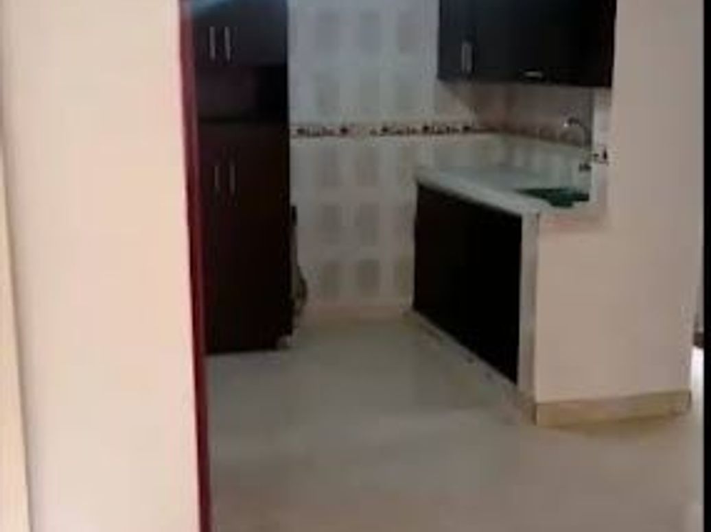 Casa de 8 alcobas en venta en El Porvenir De La Estancia, Bogotá, 66 m² · foto 2 de 11