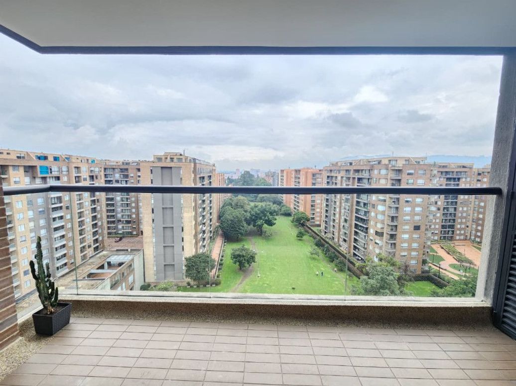 Apartamento de 3 alcobas en venta en Cantalejo, Bogotá, 136 m² · foto 3 de 20