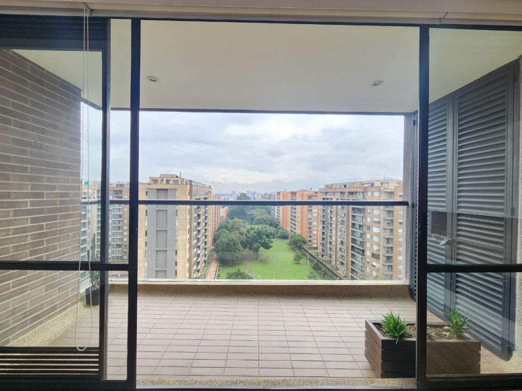 Apartamento de 3 alcobas en venta en Cantalejo, Bogotá, 136 m² · foto 4 de 20