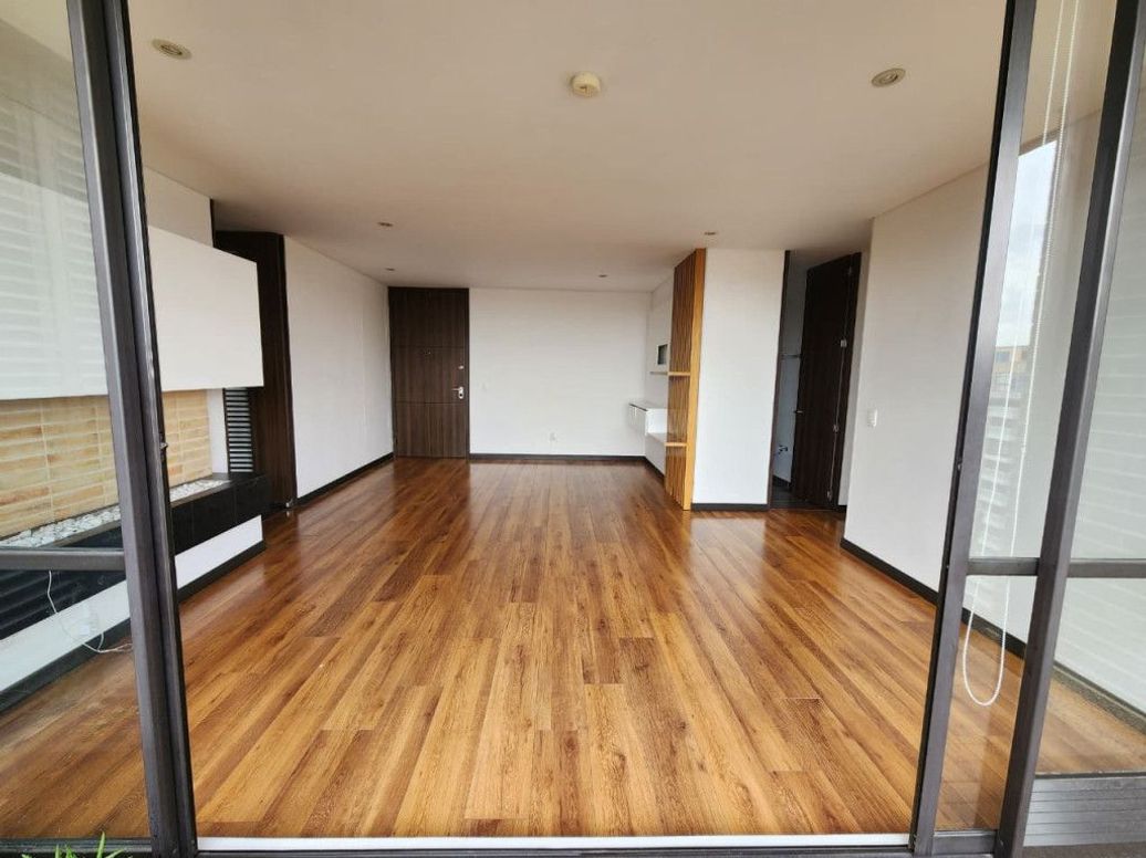 Apartamento de 3 alcobas en venta en Cantalejo, Bogotá, 136 m² · foto 2 de 20