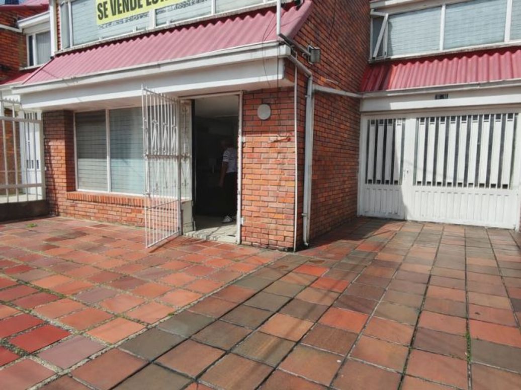 Casa de 5 alcobas en venta en La Patria, Bogotá, 280 m² · foto 2 de 20