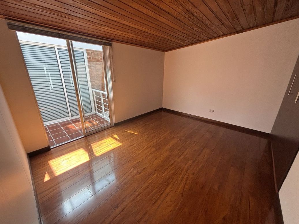 Casa de 5 alcobas en venta en Las Margaritas, Bogotá, 204 m² · foto 14 de 20