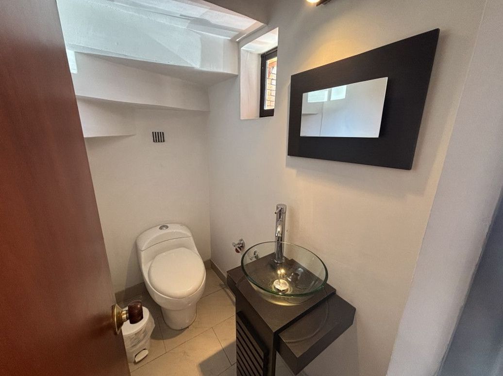 Casa de 5 alcobas en venta en Las Margaritas, Bogotá, 204 m² · foto 5 de 20