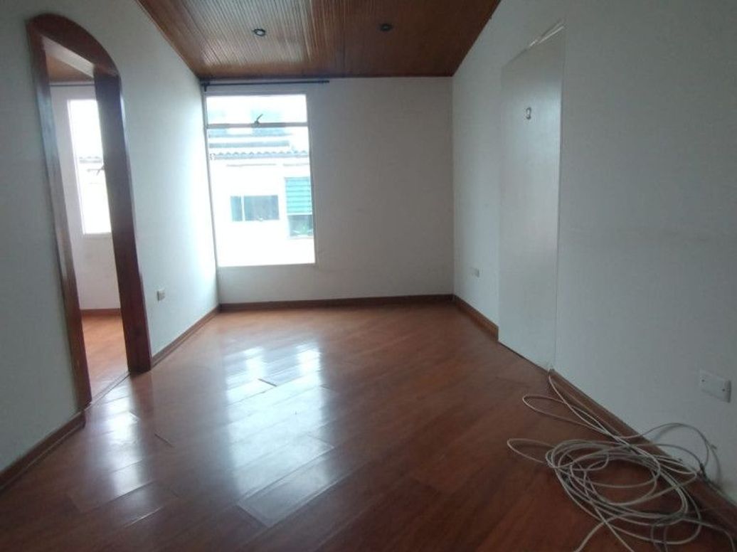 Apartamento de 3 alcobas en venta en Tibabuyes, Bogotá, 49 m² · foto 6 de 6
