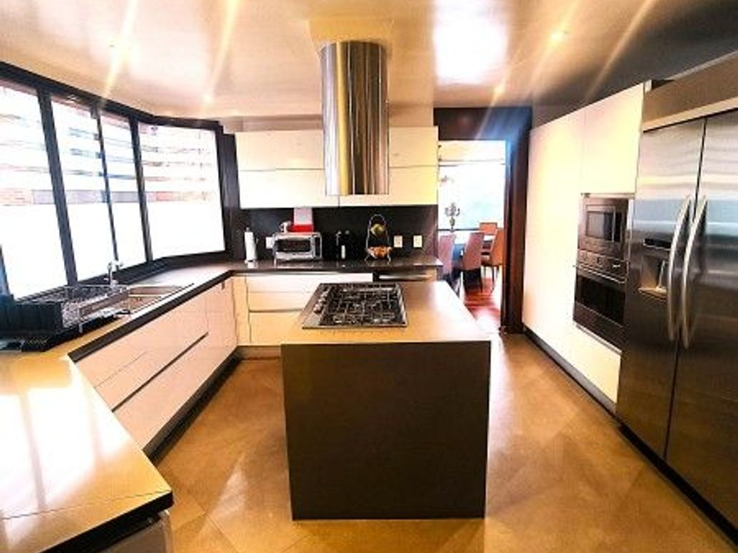 Apartamento de 3 alcobas en venta en La Cabrera, Bogotá, 414 m² · foto 9 de 20