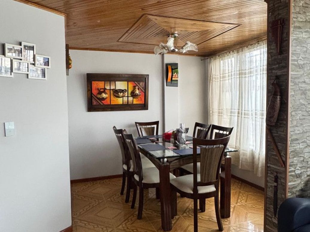Casa de 3 alcobas en venta en La Ronda, Bogotá, 240 m² · foto 7 de 14