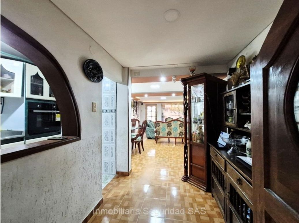 Casa de 4 alcobas en venta en Carvajal, Bogotá, 168 m² · foto 5 de 17