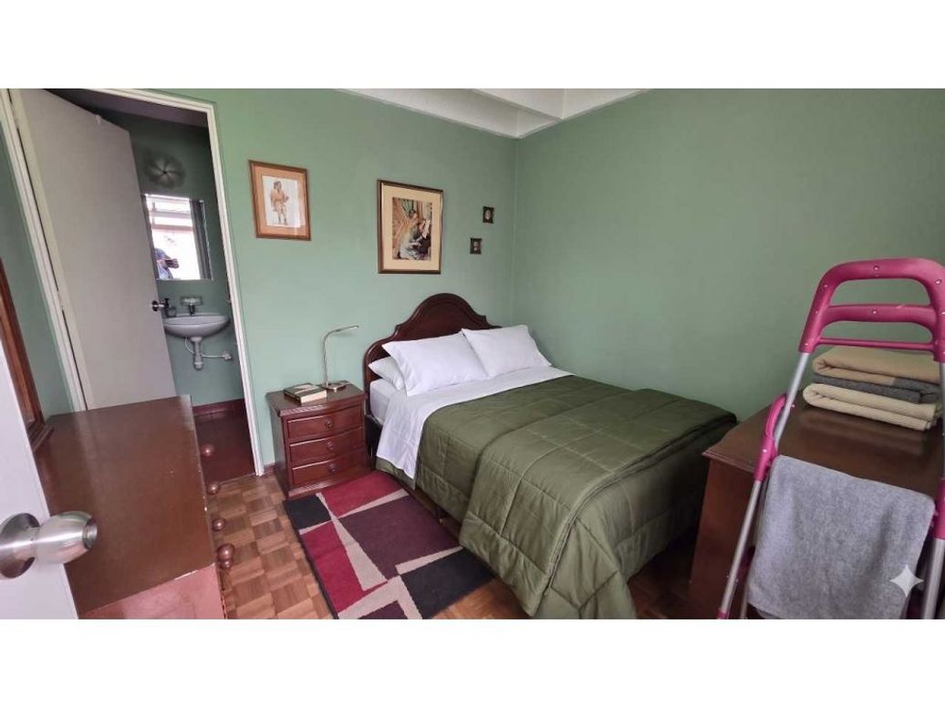 Casa de 3 alcobas en venta en Pontevedra, Bogotá, 407 m² · foto 9 de 20