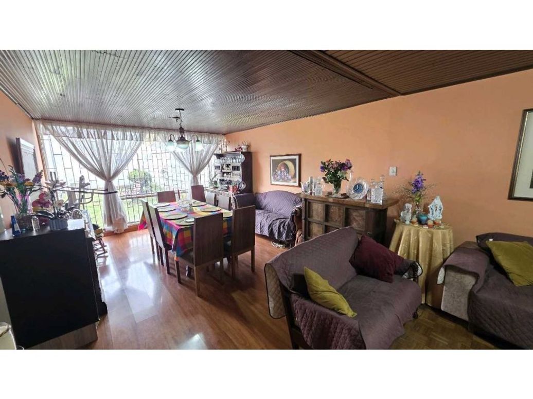 Casa de 3 alcobas en venta en Pontevedra, Bogotá, 407 m² · foto 5 de 20