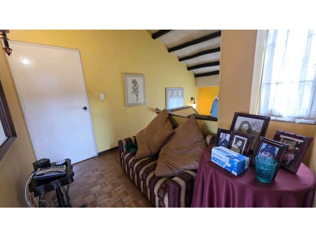 Casa de 3 alcobas en venta en Pontevedra, Bogotá, 407 m² · foto 14 de 20