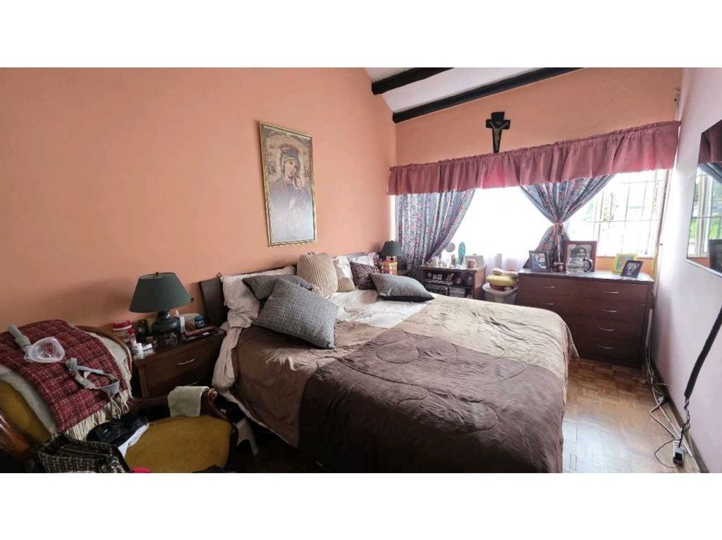 Casa de 3 alcobas en venta en Pontevedra, Bogotá, 407 m² · foto 19 de 20