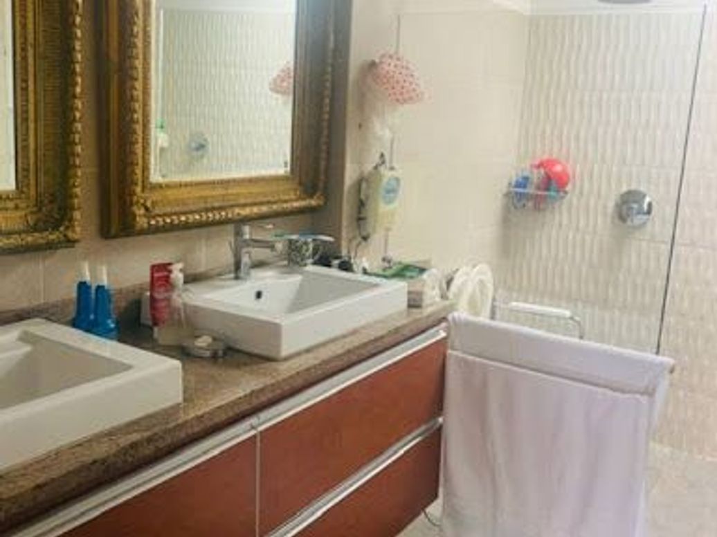 Apartamento de 3 alcobas en venta en Rincon Del Chicó, Bogotá, 236 m² · foto 7 de 20