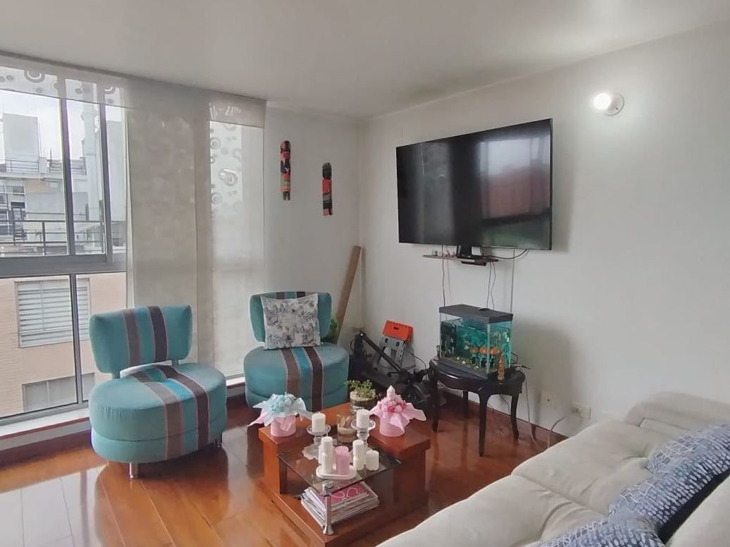 Apartamento de 3 alcobas en venta en La Felicidad, Bogotá, 71 m² · foto 8 de 20