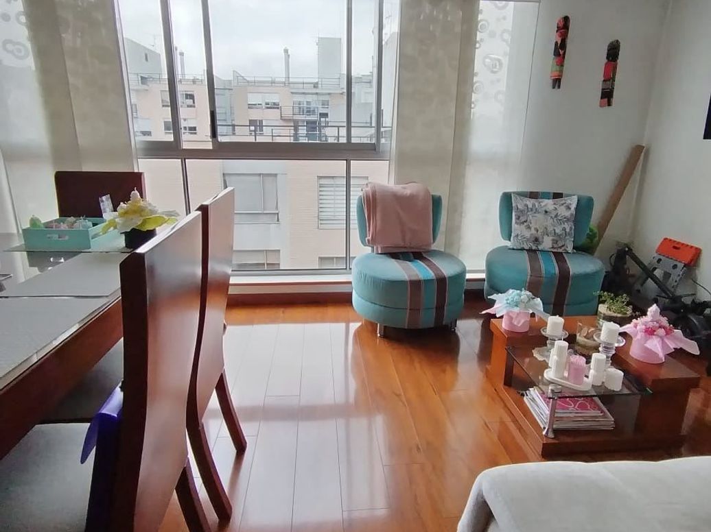 Apartamento de 3 alcobas en venta en La Felicidad, Bogotá, 71 m² · foto 3 de 20