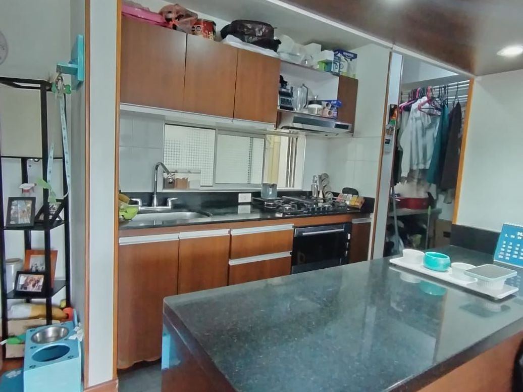 Apartamento de 3 alcobas en venta en La Felicidad, Bogotá, 71 m² · foto 2 de 20