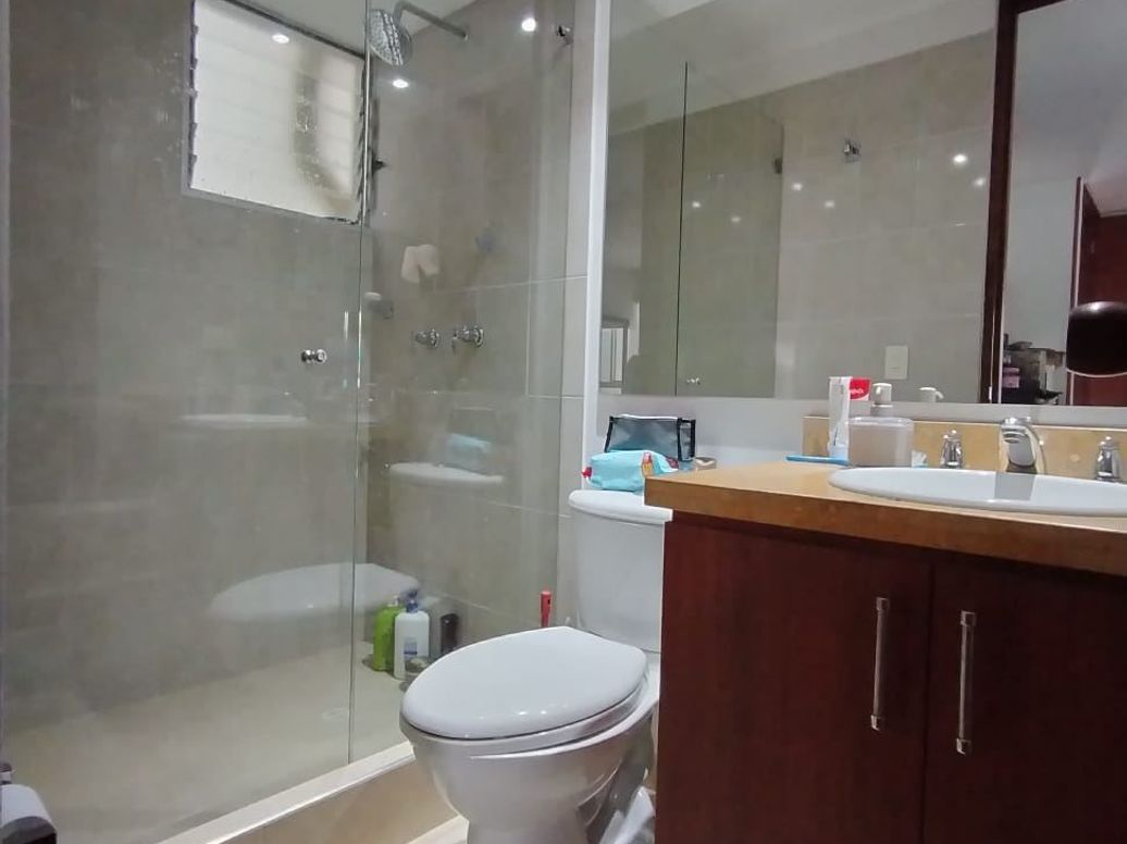 Apartamento de 3 alcobas en venta en La Felicidad, Bogotá, 71 m² · foto 16 de 20