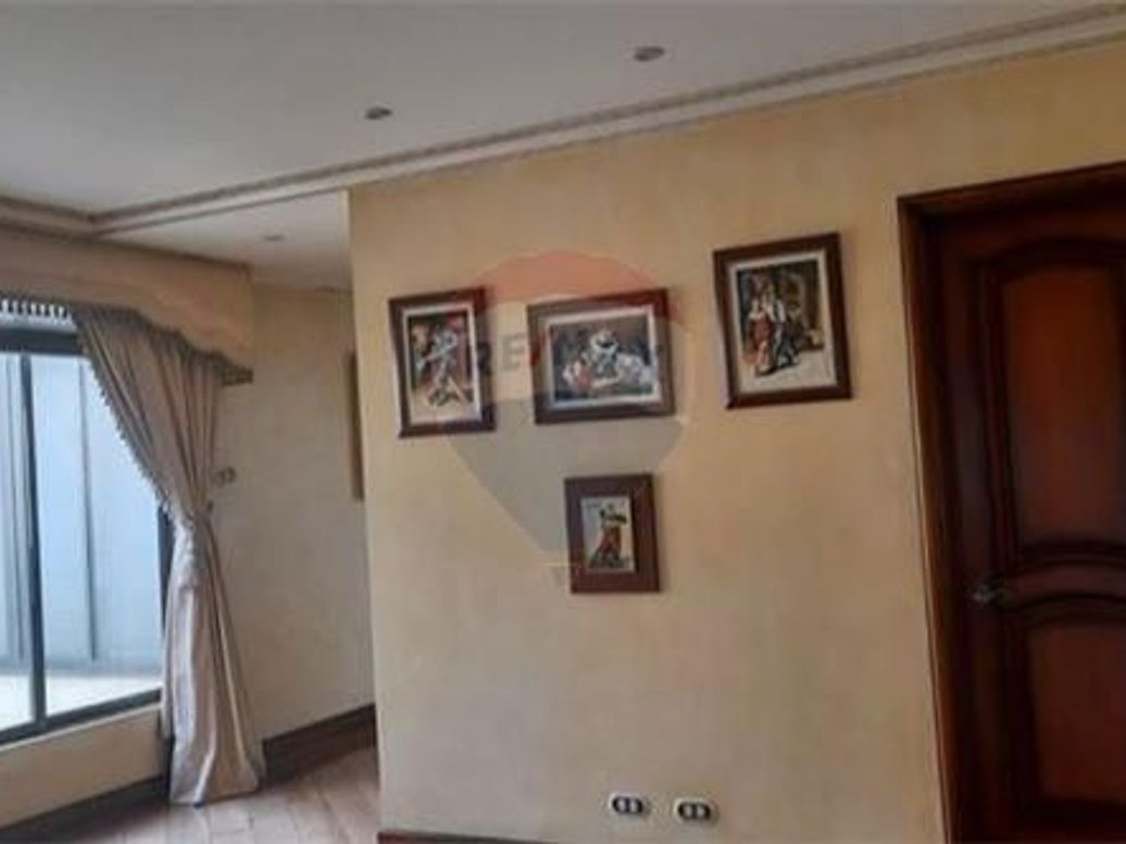 Casa de 6 alcobas en venta en Santa Ana Occidental, Bogotá, 540 m² · foto 3 de 13