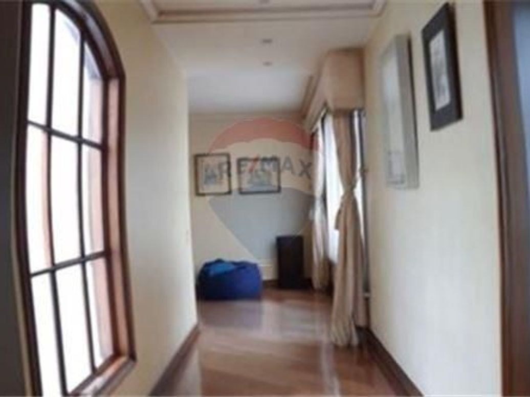 Casa de 6 alcobas en venta en Santa Ana Occidental, Bogotá, 540 m² · foto 4 de 13