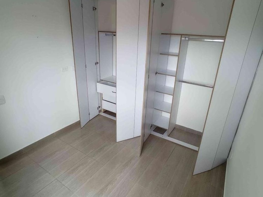 Apartamento de 3 alcobas en venta en Granjas Del Dorado, Bogotá, 47 m² · foto 15 de 20