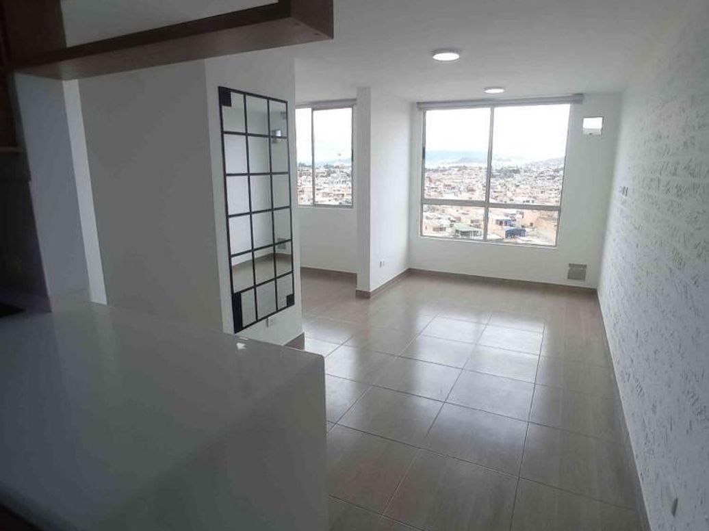 Apartamento de 3 alcobas en venta en Granjas Del Dorado, Bogotá, 47 m² · foto 2 de 20