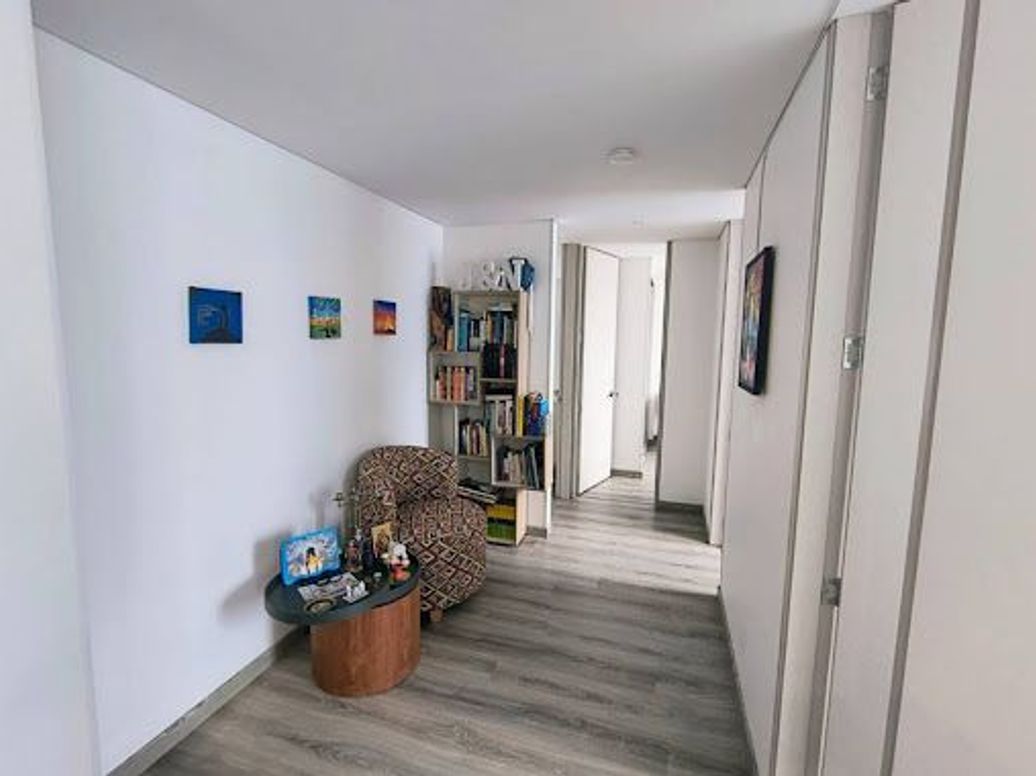 Apartamento de 3 alcobas en venta en Los Andes, Bogotá, 83 m² · foto 8 de 20