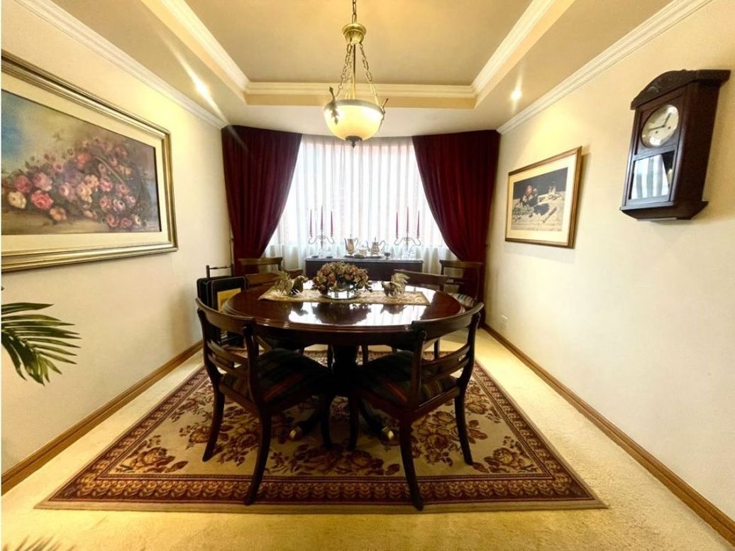Apartamento de 3 alcobas en venta en Chico, Bogotá, 140 m² · foto 6 de 20