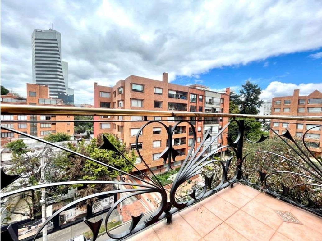 Apartamento de 3 alcobas en venta en Chico, Bogotá, 140 m² · foto 7 de 20