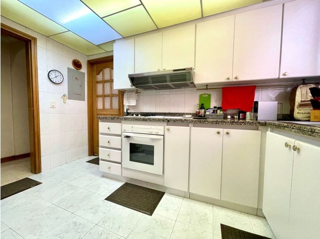 Apartamento de 3 alcobas en venta en Chico, Bogotá, 140 m² · foto 20 de 20