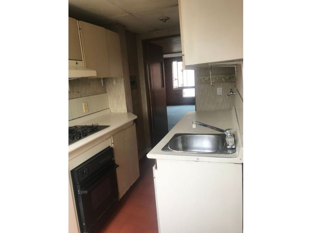 Apartamento de 2 alcobas en venta en Centro Fontibon, Bogotá, 69 m² · foto 7 de 14