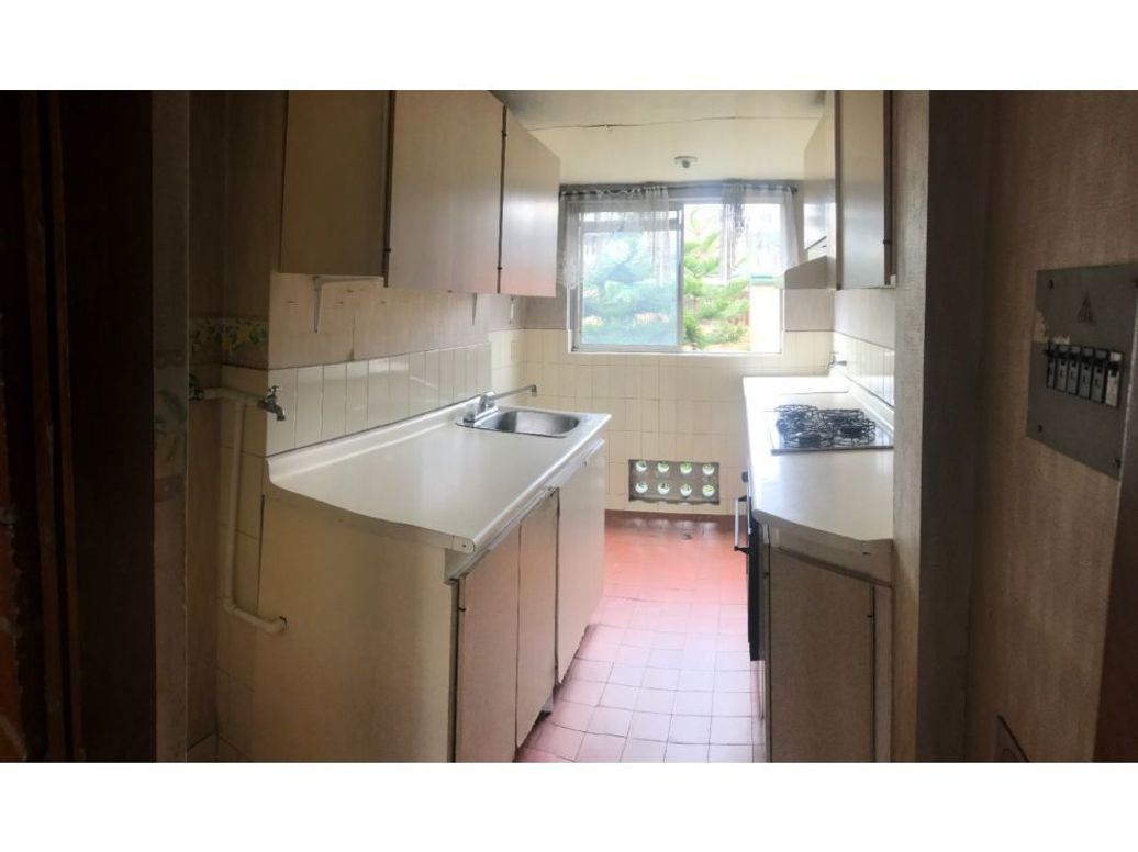 Apartamento de 2 alcobas en venta en Centro Fontibon, Bogotá, 69 m² · foto 8 de 14