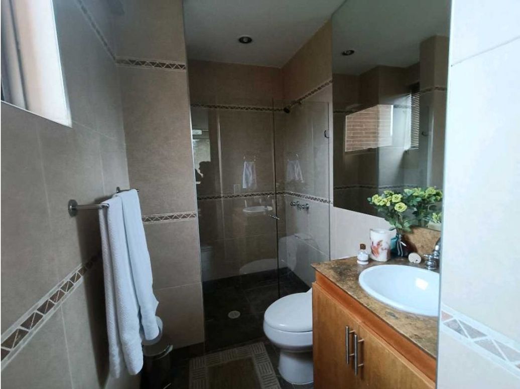 Casa de 4 alcobas en venta en San Simón, Bogotá, 437 m² · foto 9 de 20