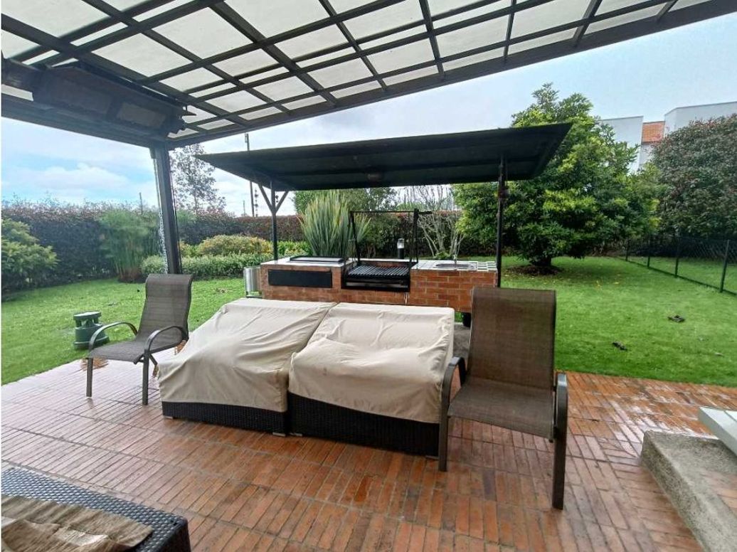 Casa de 4 alcobas en venta en San Simón, Bogotá, 437 m² · foto 16 de 20