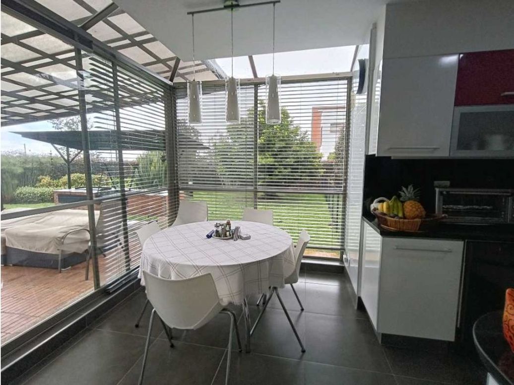 Casa de 4 alcobas en venta en San Simón, Bogotá, 437 m² · foto 14 de 20