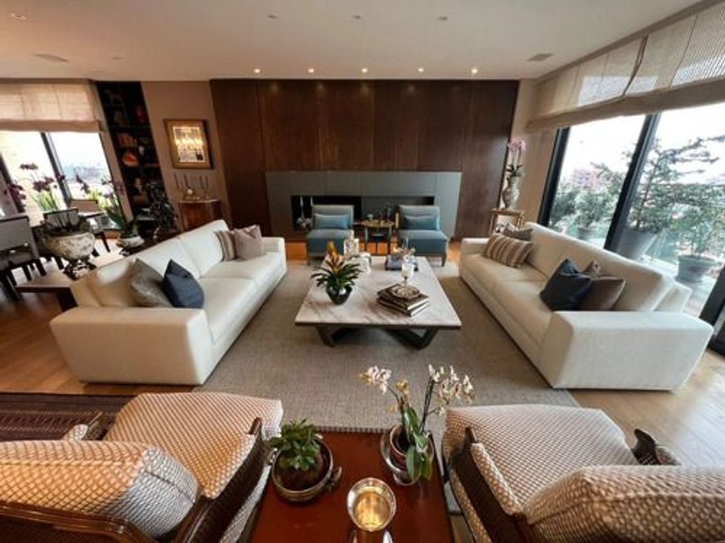 Apartamento de 3 alcobas en venta en Bellavista, Bogotá, 265 m² · foto 2 de 12