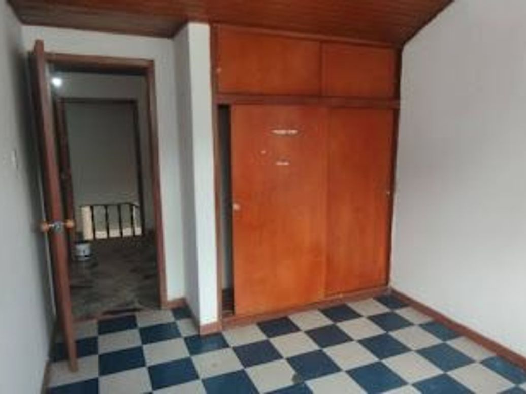 Casa de 4 alcobas en venta en Normandía, Bogotá, 270 m² · foto 15 de 20