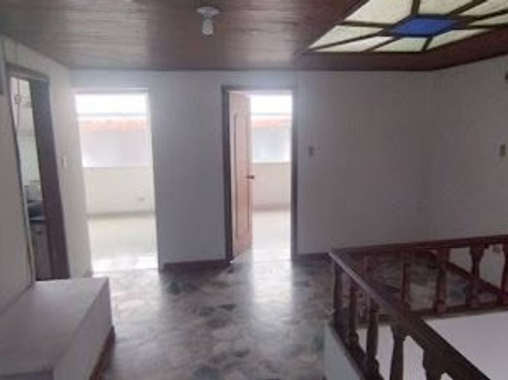 Casa de 4 alcobas en venta en Normandía, Bogotá, 270 m² · foto 11 de 20