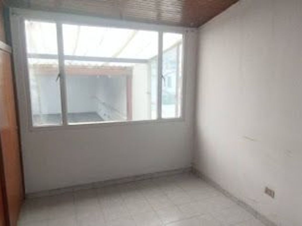Casa de 4 alcobas en venta en Normandía, Bogotá, 270 m² · foto 18 de 20