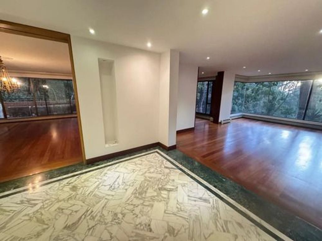 Apartamento de 5 alcobas en venta en Bellavista, Bogotá, 440 m² · foto 7 de 12
