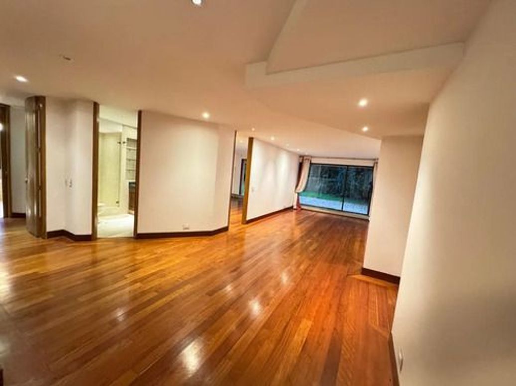 Apartamento de 5 alcobas en venta en Bellavista, Bogotá, 440 m² · foto 10 de 12