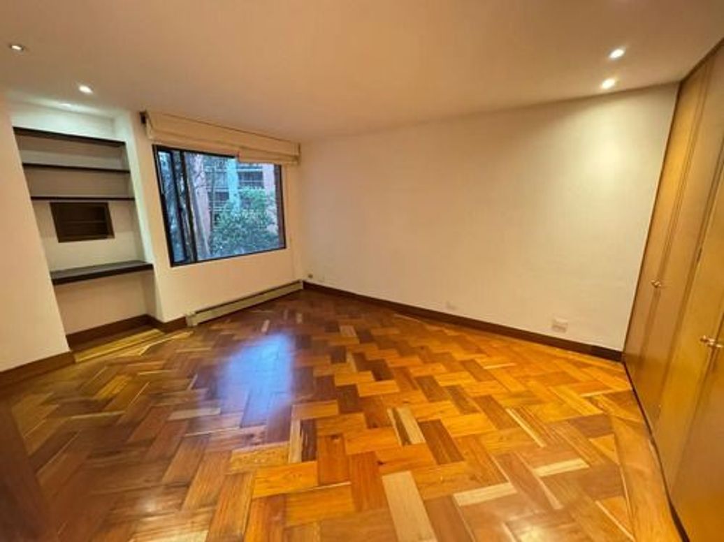 Apartamento de 5 alcobas en venta en Bellavista, Bogotá, 440 m² · foto 11 de 12