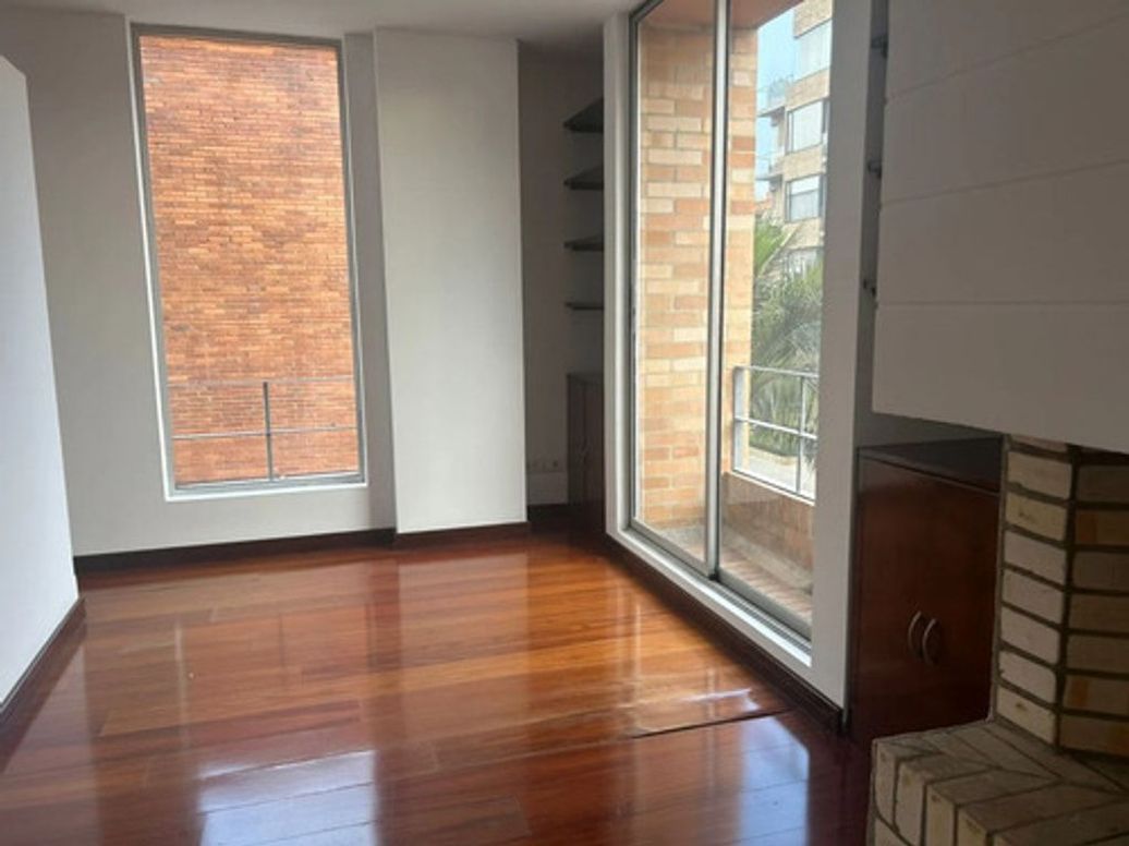 Apartamento de 3 alcobas en venta en Santa Barbara Occidental, Bogotá, 161 m² · foto 6 de 20