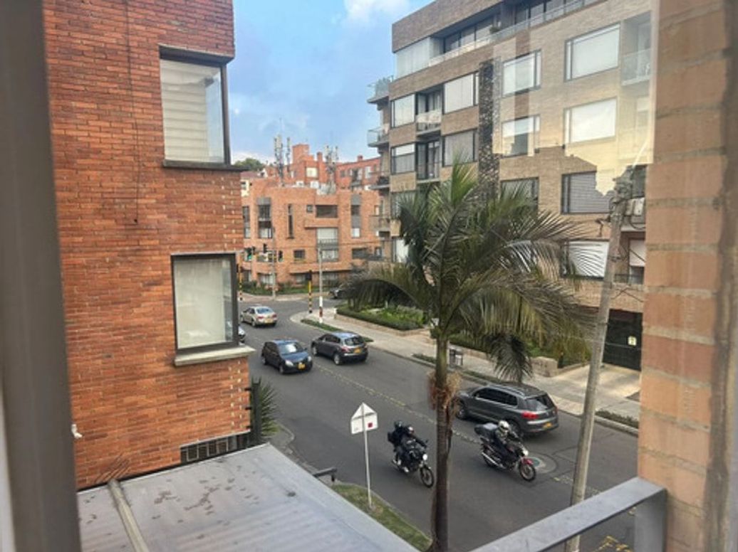 Apartamento de 3 alcobas en venta en Santa Barbara Occidental, Bogotá, 161 m² · foto 13 de 20