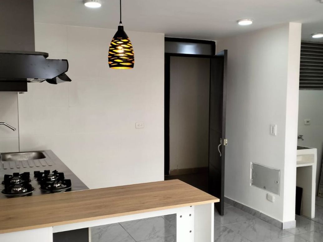 Apartamento de 1 alcoba en venta en Fontibón, Bogotá, 32 m² · foto 3 de 17