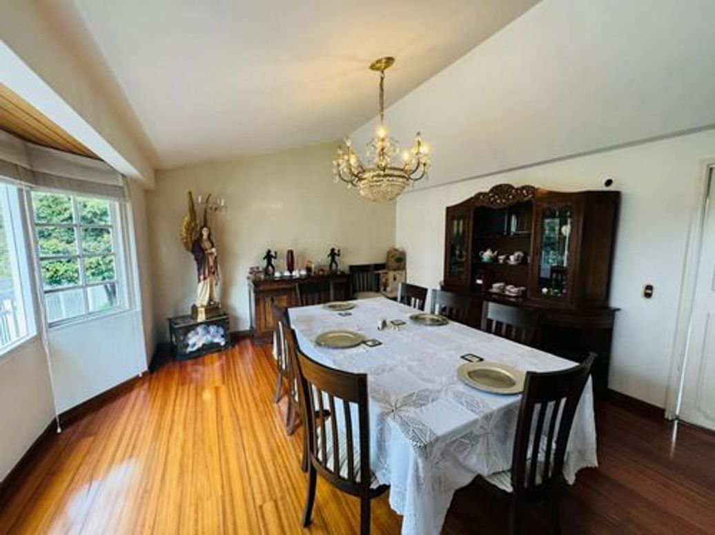 Casa de 3 alcobas en venta en La Calleja, Bogotá, 370 m² · foto 2 de 11