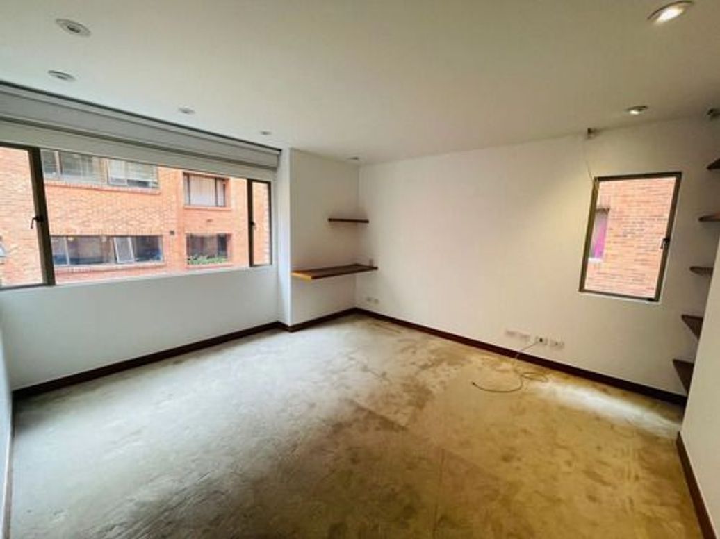 Apartamento de 3 alcobas en venta en Bellavista, Bogotá, 230 m² · foto 3 de 12
