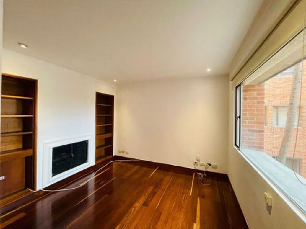 Apartamento de 3 alcobas en venta en Bellavista, Bogotá, 230 m² · foto 6 de 12