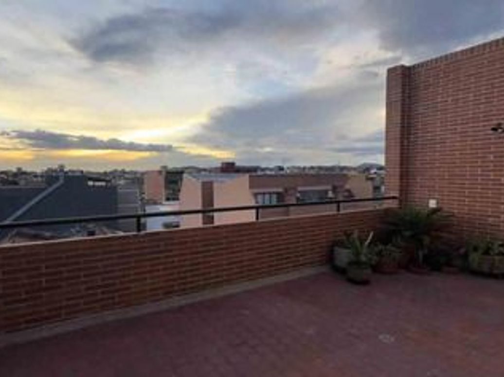 Apartamento de 3 alcobas en venta en Unicentro, Bogotá, 361 m² · foto 11 de 12
