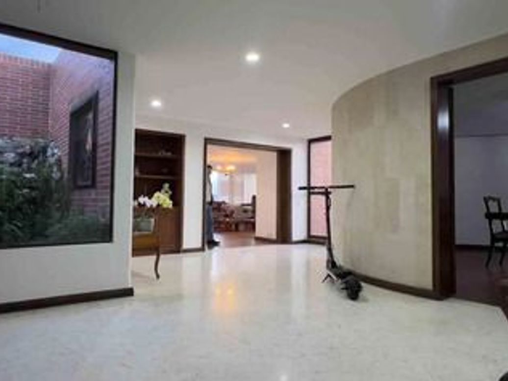 Apartamento de 3 alcobas en venta en Unicentro, Bogotá, 361 m² · foto 4 de 12