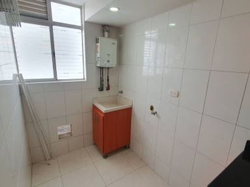 Apartamento de 3 alcobas en venta en El Porvenir, Bogotá, 51 m² · foto 4 de 18