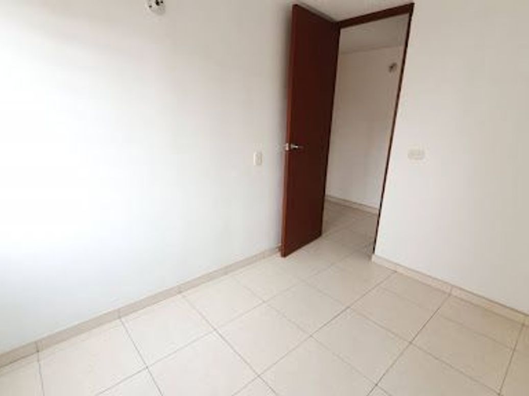 Apartamento de 3 alcobas en venta en El Porvenir, Bogotá, 51 m² · foto 9 de 18